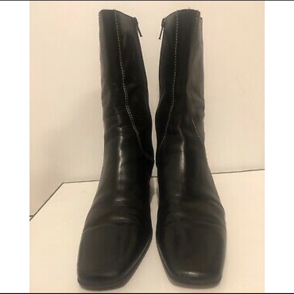 COLE HAAN Short Boot Zippered Black Leather, Heel - Picture 1 of 8